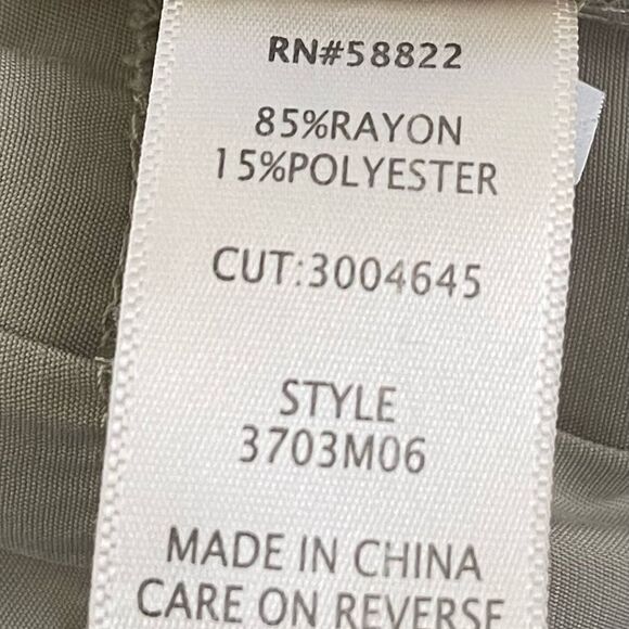 Max Studio- Cargo pants with button ankle. Size: Large Color: Sage - Picture 12 of 13